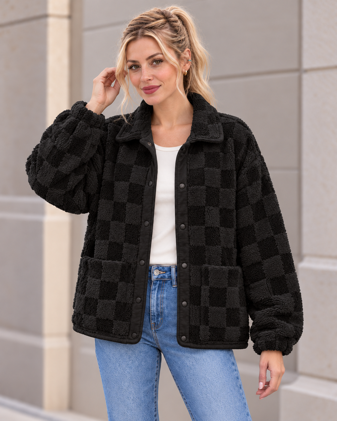Abril, chaqueta de borreguito a cuadros — Negro