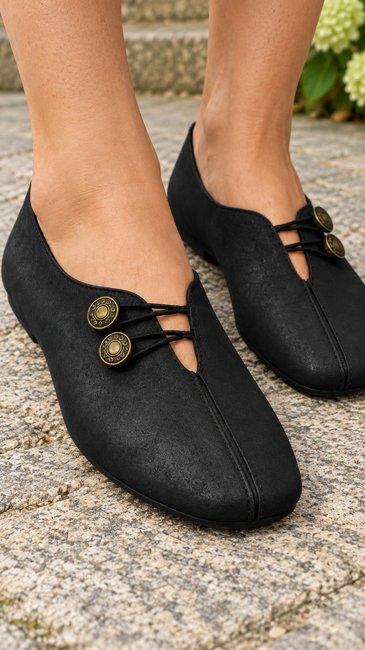 Mocasines Aitana negro en primer plano — Almara Boutique