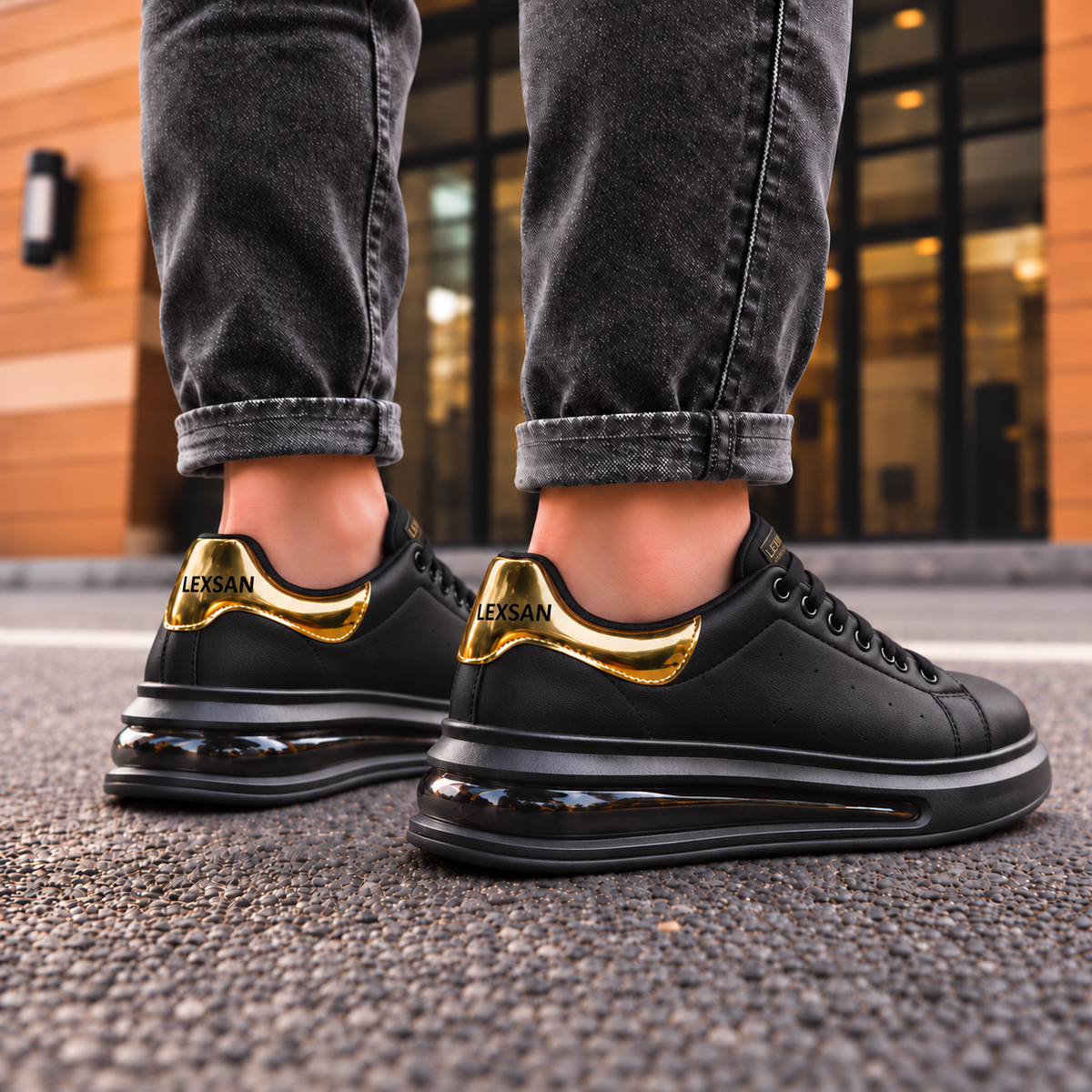 Damián | Zapatillas urbanas, negro-dorado, vista trasera