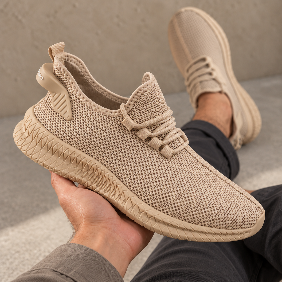 Hugo | Zapatillas de malla para hombre, beige, detalle lateral y talón